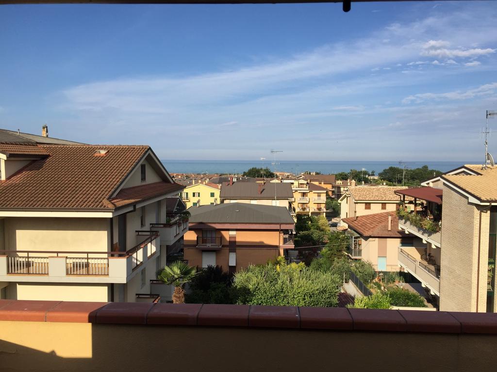 Ferienwohnung Mansarda Mare Altidona Zimmer foto